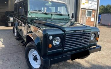 Land-Rover-Defender-1996-SUV-27