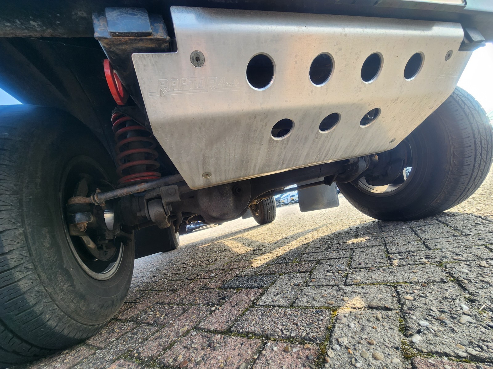 Land-Rover-Defender-1996-SUV-28