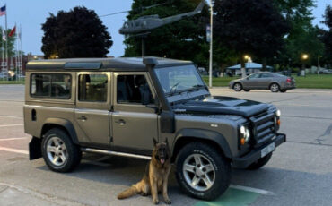 Land-Rover-Defender-1996-SUV-3
