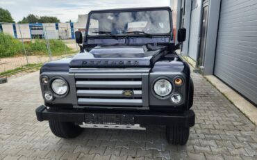 Land-Rover-Defender-1996-SUV-3