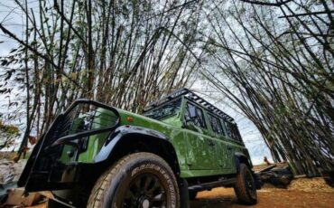 Land-Rover-Defender-1996-SUV-3