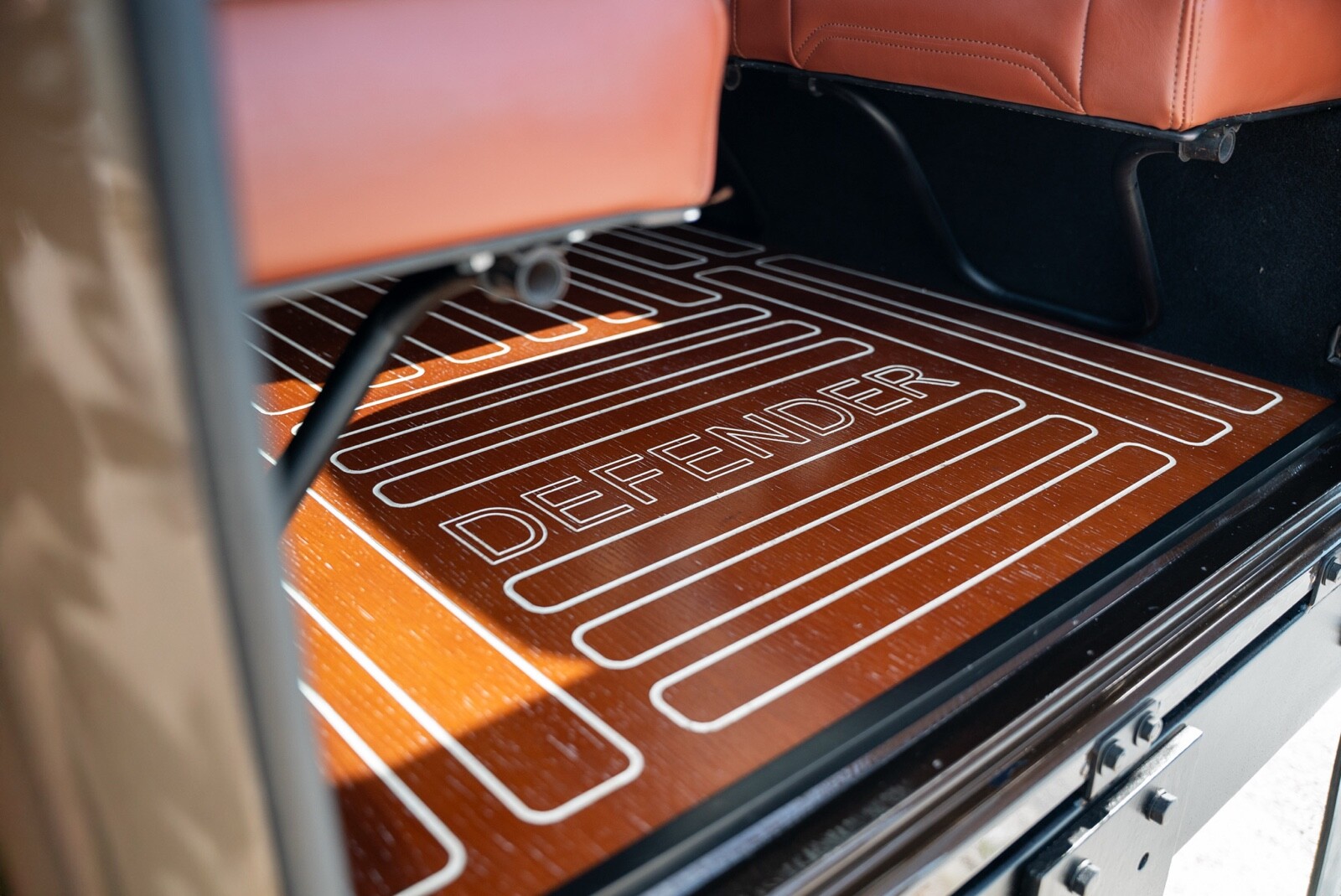 Land-Rover-Defender-1996-SUV-34