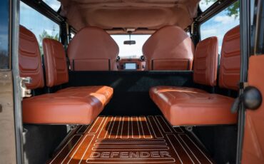 Land-Rover-Defender-1996-SUV-35