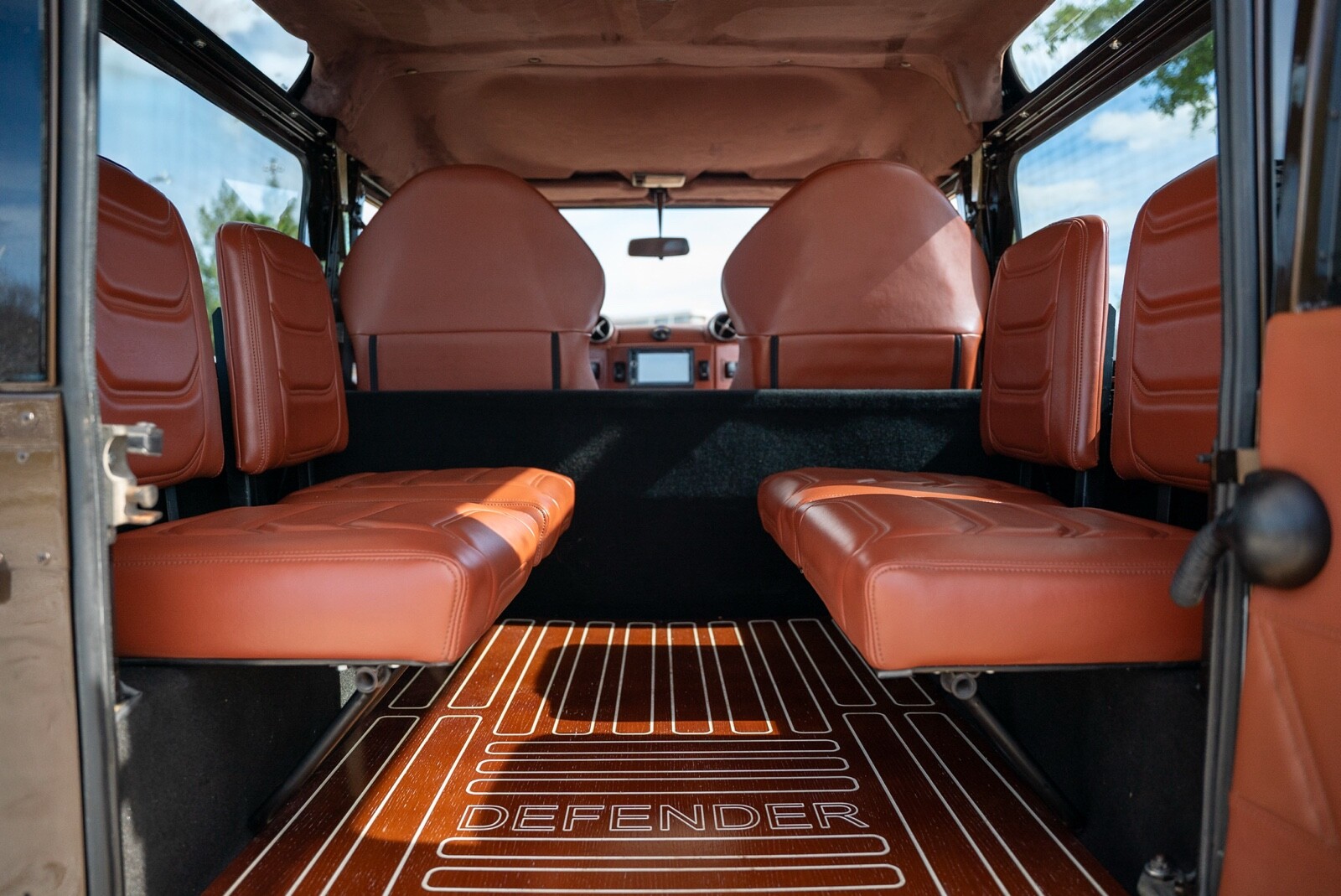 Land-Rover-Defender-1996-SUV-35