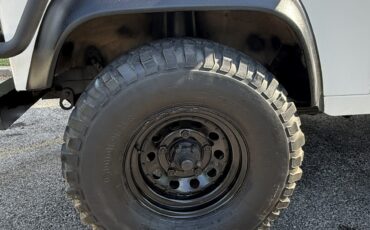Land-Rover-Defender-1996-SUV-4
