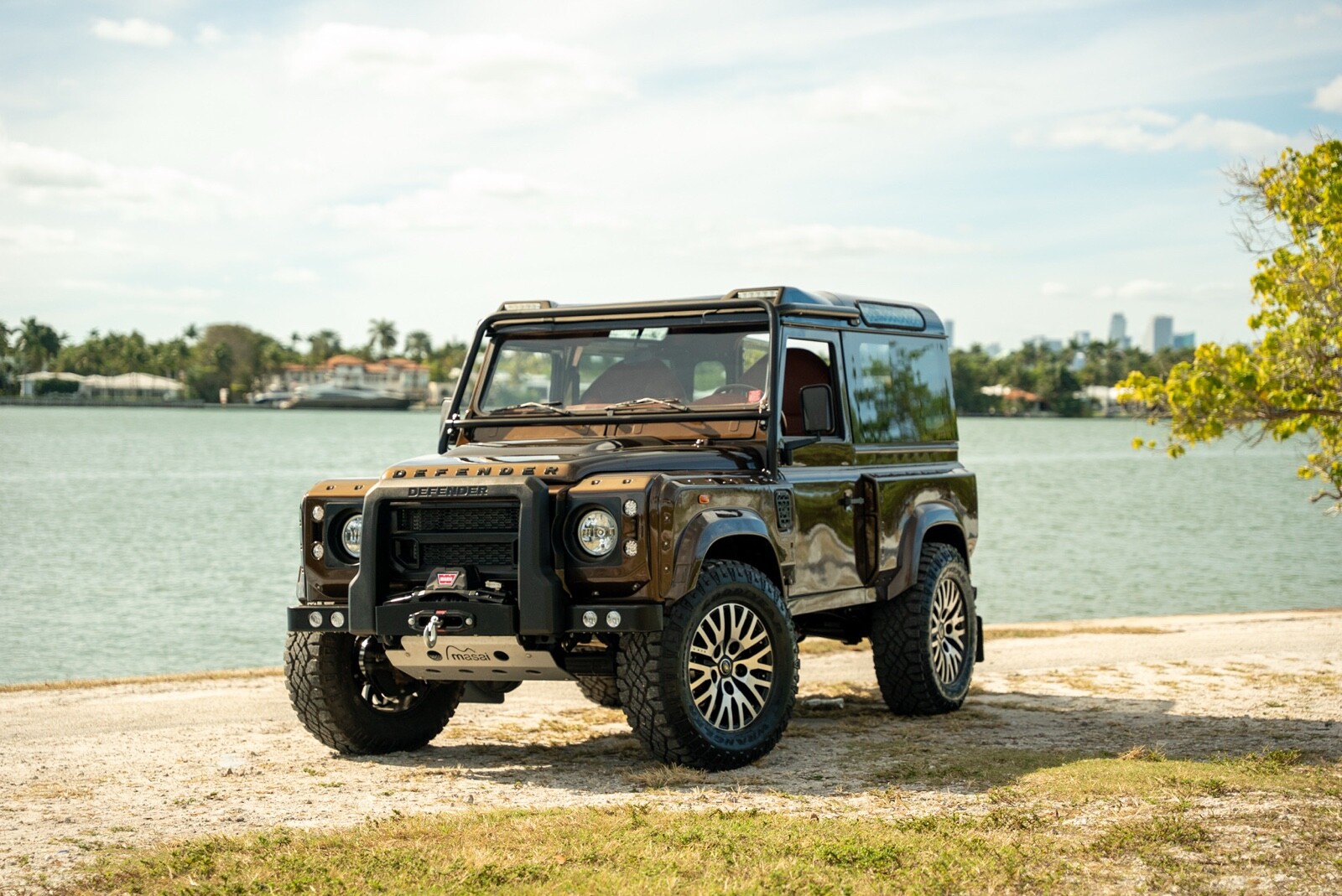 Land Rover Defender 1996 SUV