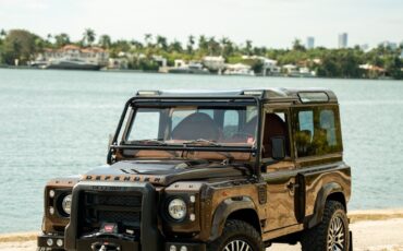 Land-Rover-Defender-1996-SUV-5