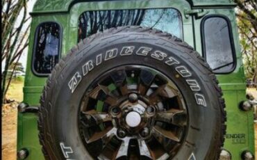Land-Rover-Defender-1996-SUV-6