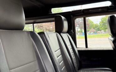 Land-Rover-Defender-1996-SUV-7