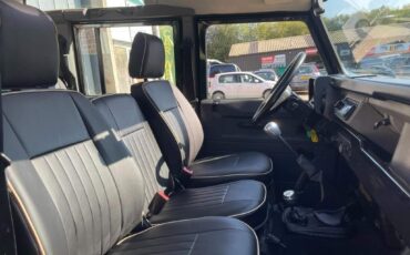 Land-Rover-Defender-1996-SUV-7