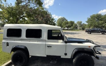 Land-Rover-Defender-1996-SUV-7