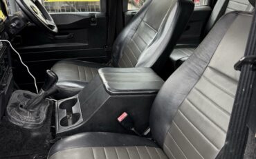 Land-Rover-Defender-1996-SUV-8