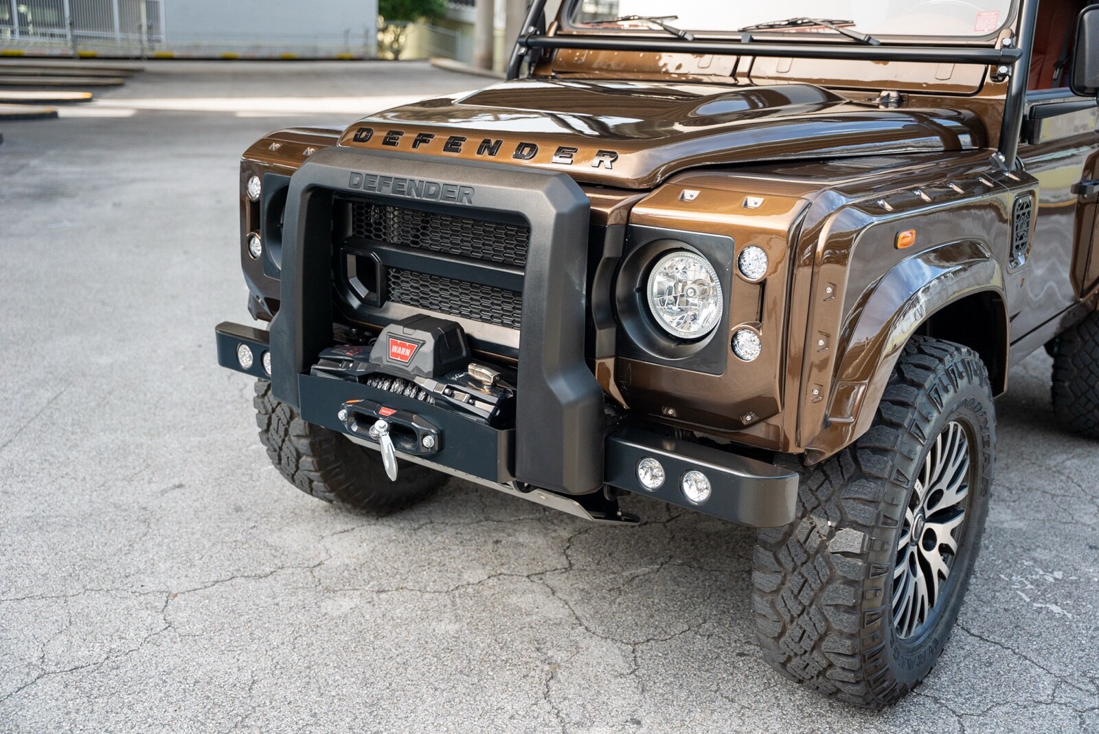 Land-Rover-Defender-1996-SUV-8