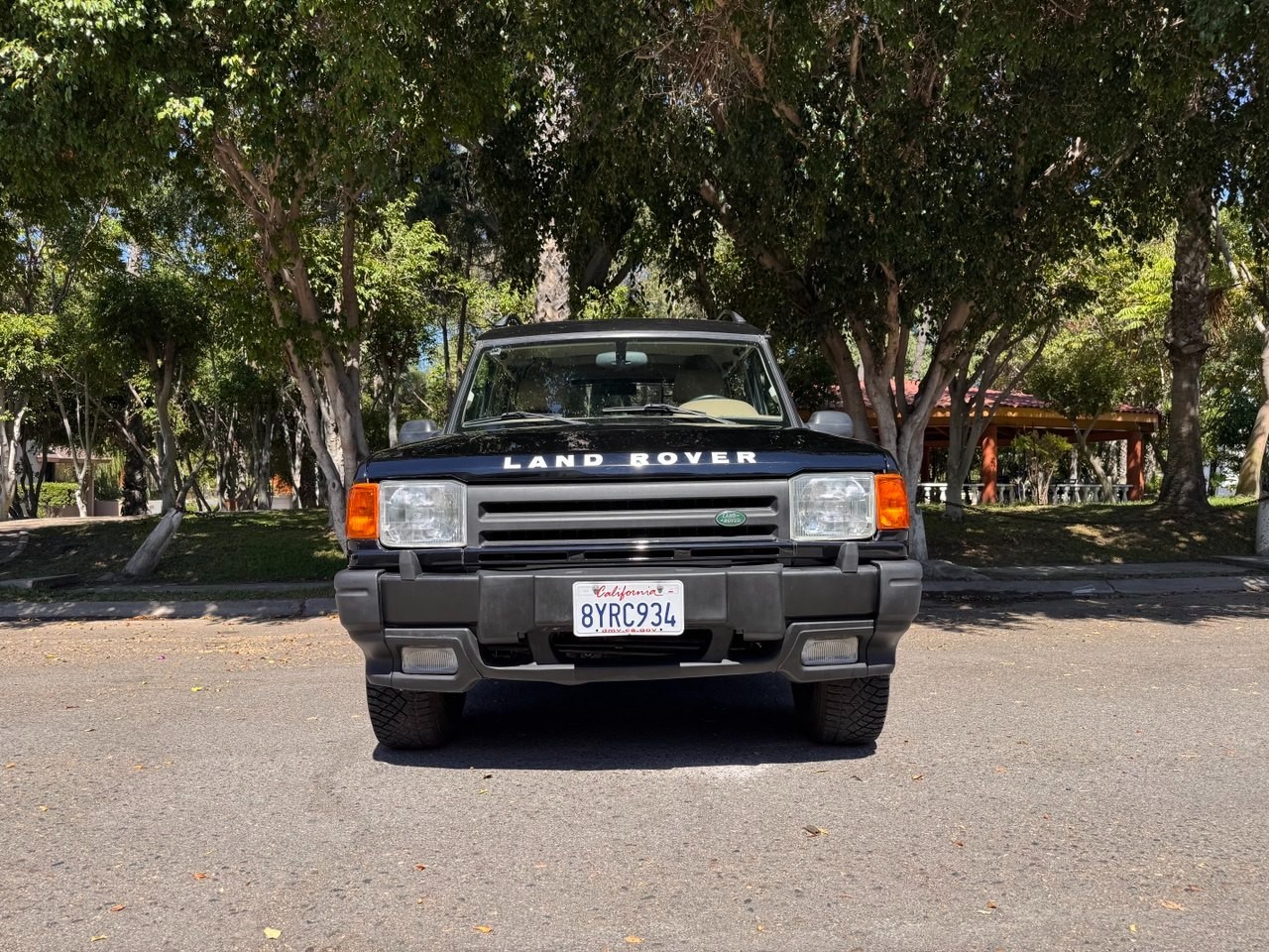 Land-Rover-Discovery-1996-SUV-11