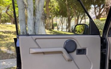Land-Rover-Discovery-1996-SUV-13