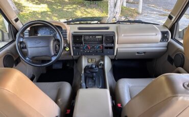 Land-Rover-Discovery-1996-SUV-25