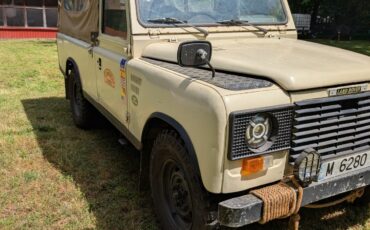 Land-Rover-Serie-III-1974-Convertible-1