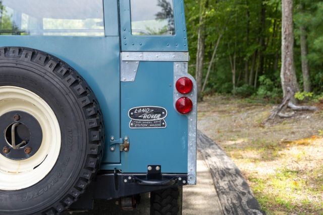 Land-Rover-Series-II-109-Station-Wagon-1963-Wagon-10