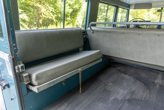 Land-Rover-Series-II-109-Station-Wagon-1963-Wagon-15