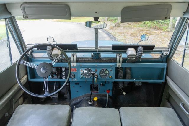 Land-Rover-Series-II-109-Station-Wagon-1963-Wagon-29