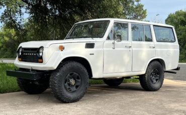 Land-cruiser-fj55-1969-white-1