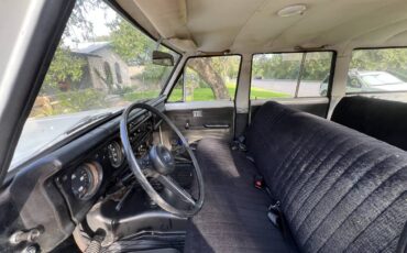 Land-cruiser-fj55-1969-white-12
