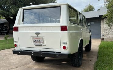 Land-cruiser-fj55-1969-white-3