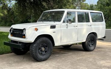 Land-cruiser-fj55-1969-white