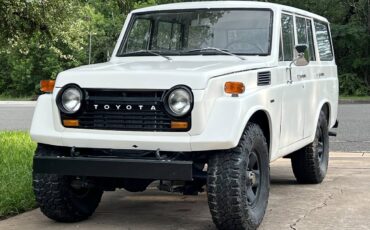 Land-cruiser-fj55-1969-white-5