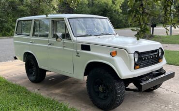 Land-cruiser-fj55-1969-white-6