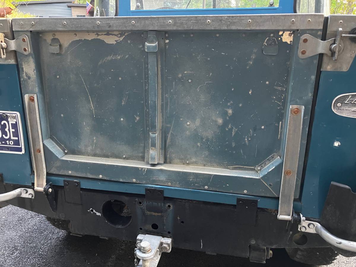 Land-rover-1966-blue-7
