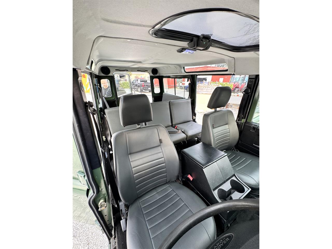 Land-rover-Defender-110-1994-Green-Black-10