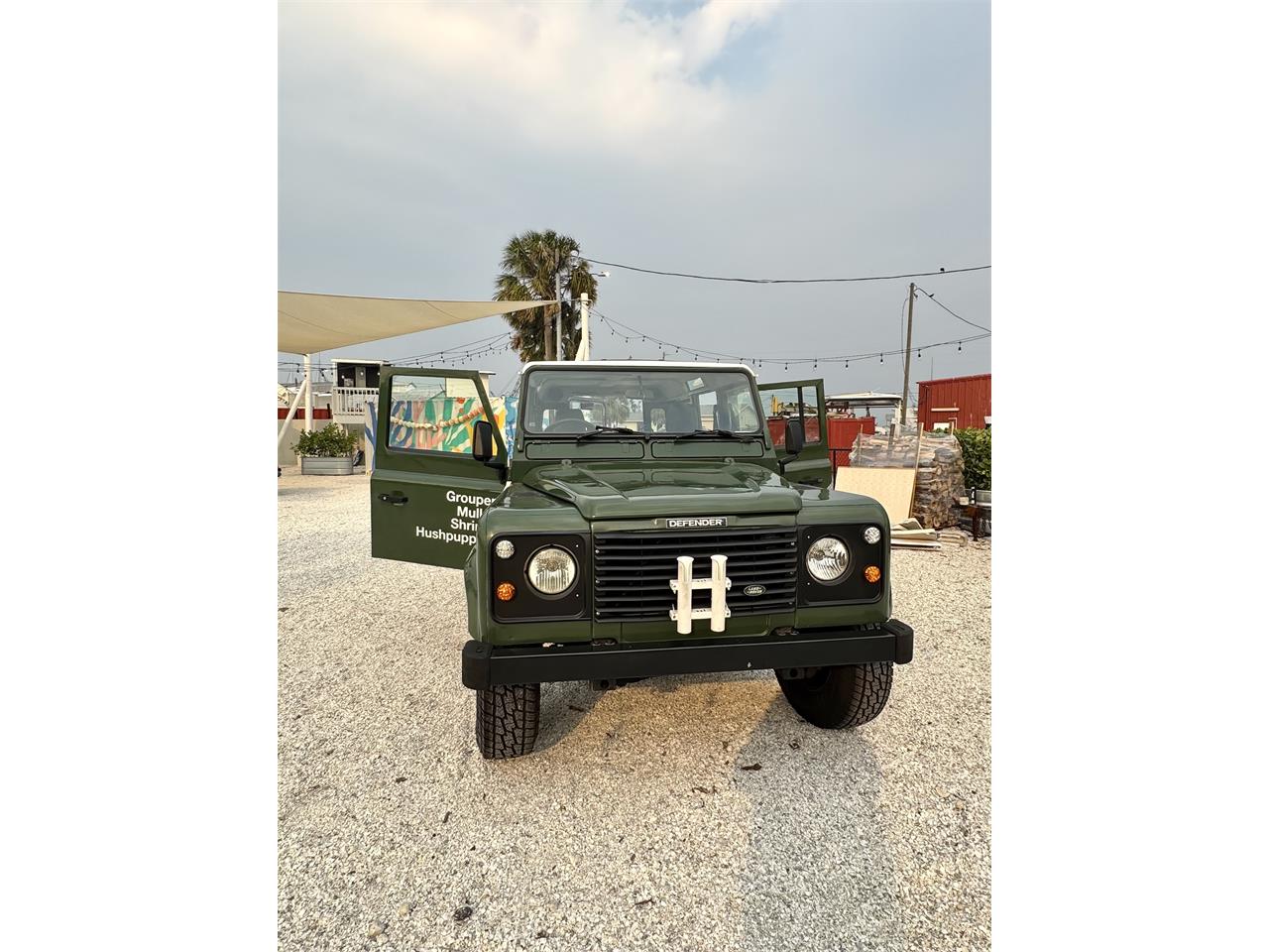 Land-rover-Defender-110-1994-Green-Black-11