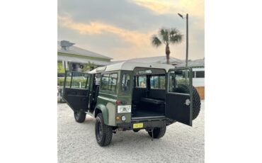Land-rover-Defender-110-1994-Green-Black-5