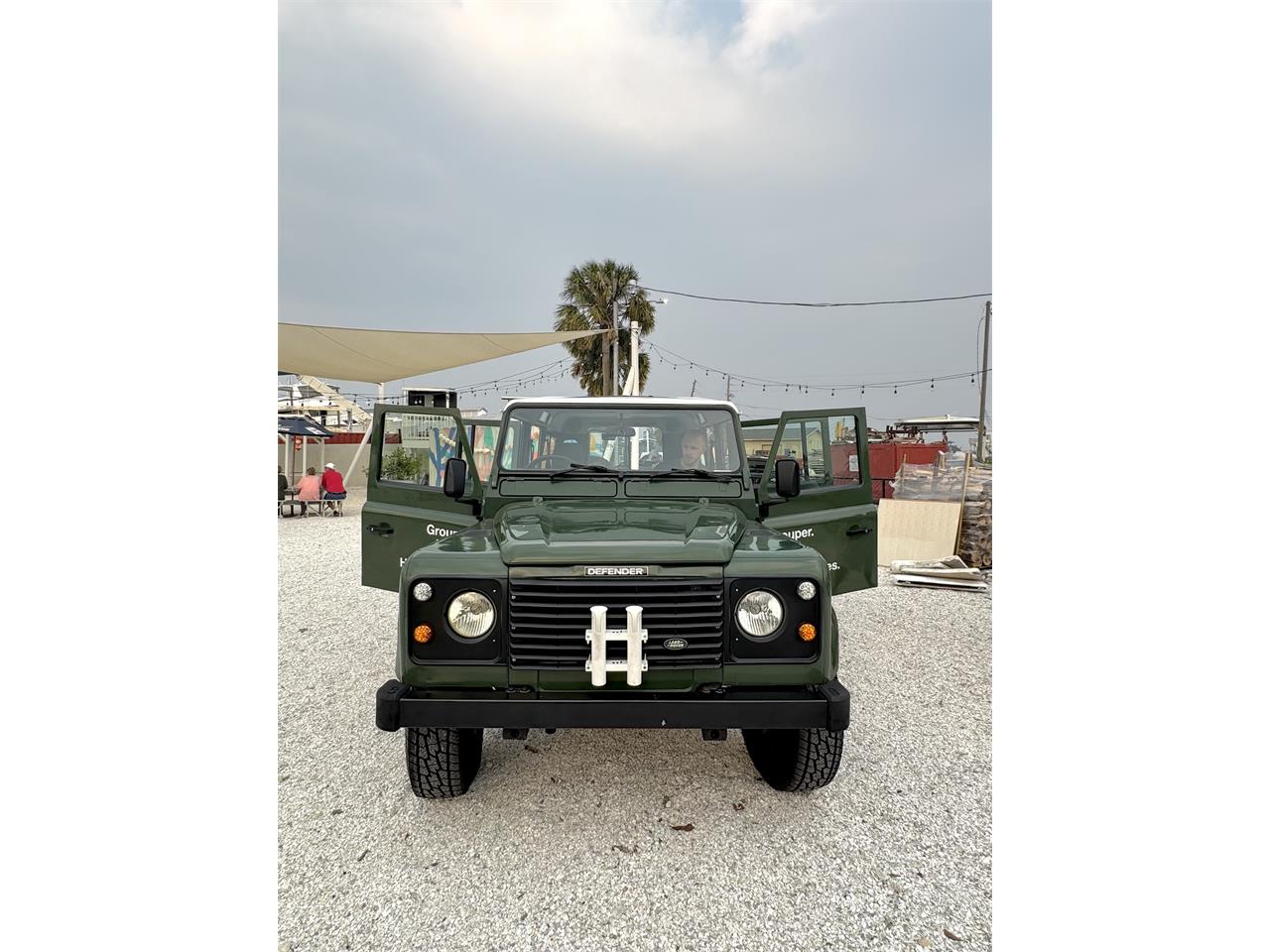Land-rover-Defender-110-1994-Green-Black-7