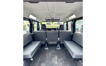Land-rover-Defender-110-1994-Green-Black-9