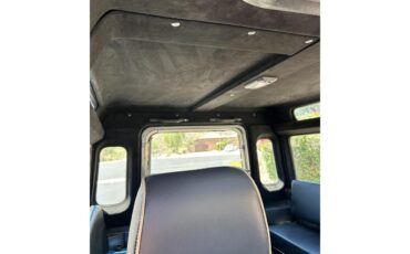 Land-rover-Defender-1990-Black-and-Greygreen-Black-13