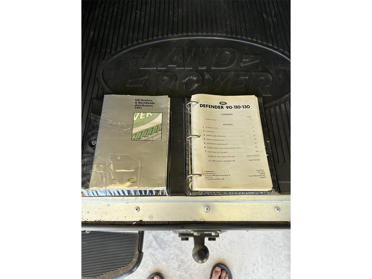 Land-rover-Defender-1990-Black-and-Greygreen-Black-14