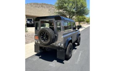 Land-rover-Defender-1990-Black-and-Greygreen-Black-5