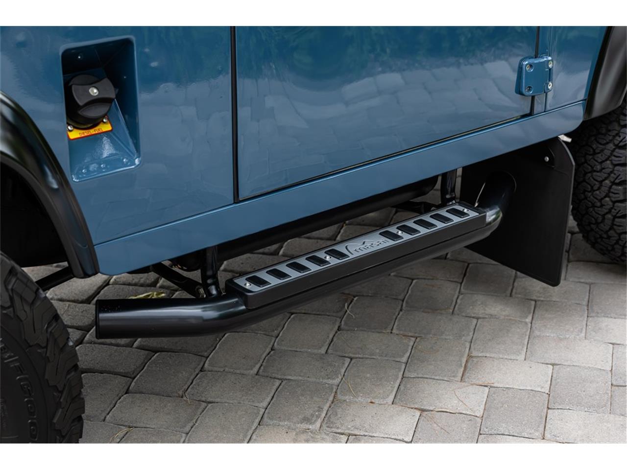Land-rover-Defender-1994-Arles-Blue-Black-20