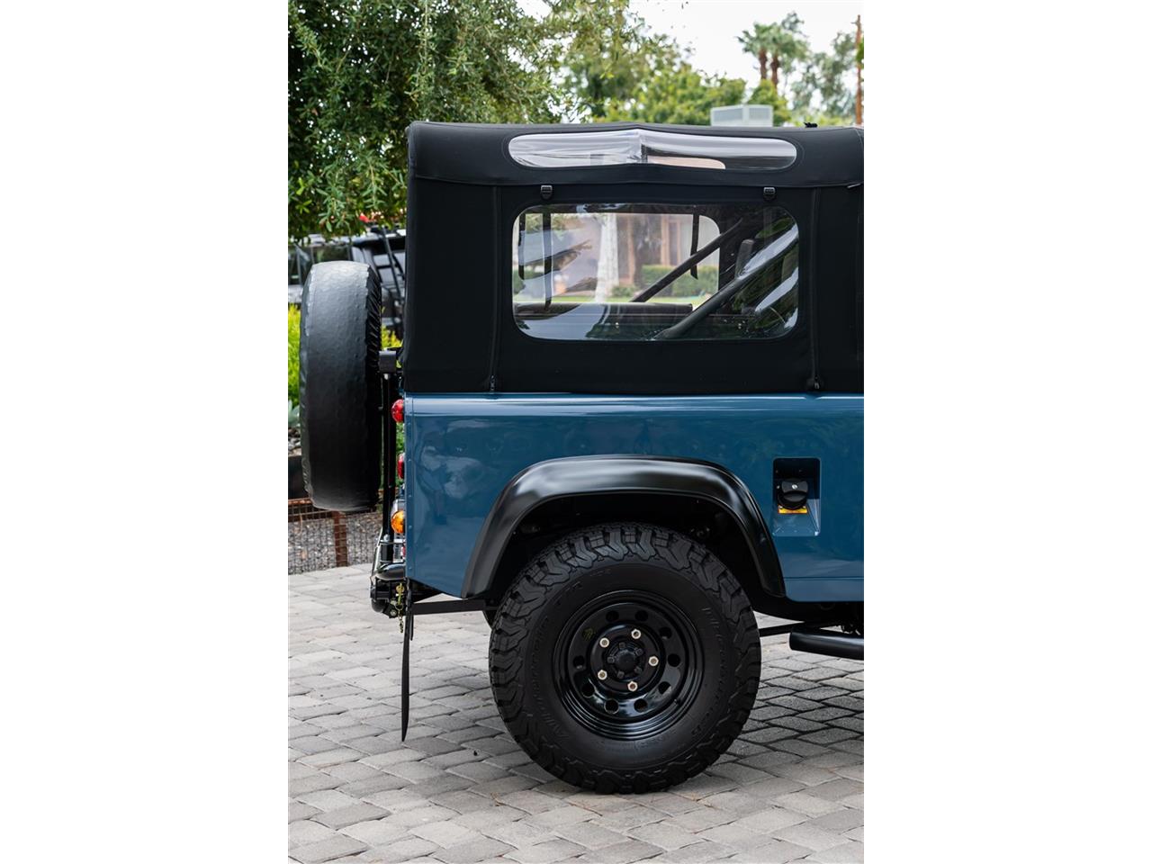 Land-rover-Defender-1994-Arles-Blue-Black-22