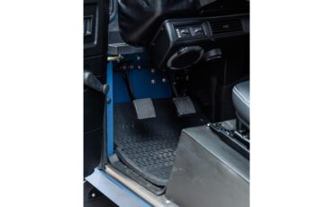 Land-rover-Defender-1994-Arles-Blue-Black-35
