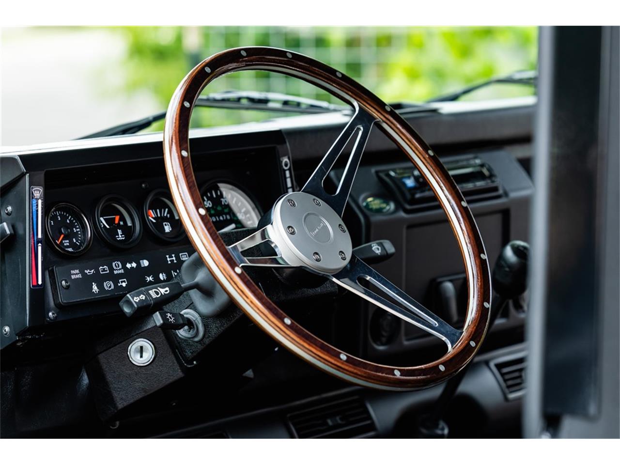 Land-rover-Defender-1994-Arles-Blue-Black-37