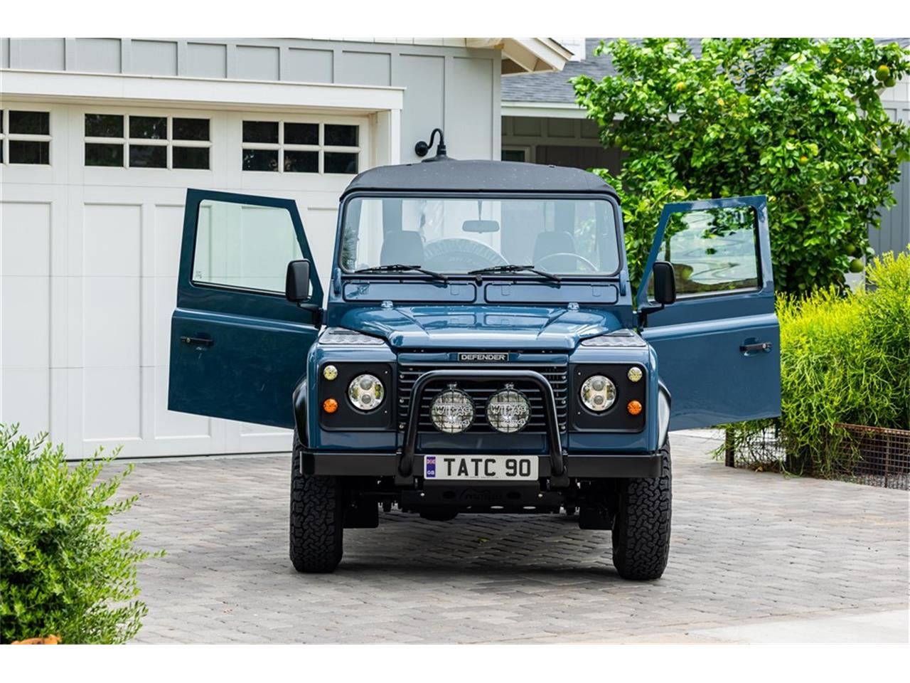 Land-rover-Defender-1994-Arles-Blue-Black-42