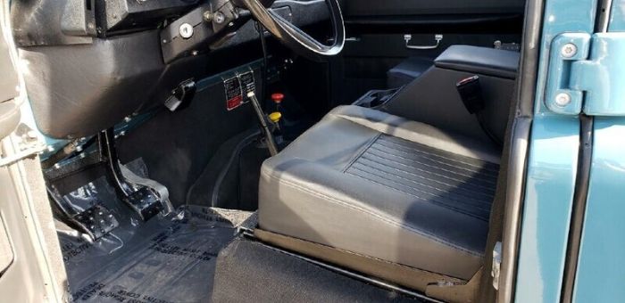 Land-rover-Other-1975-Marine-Blue-28