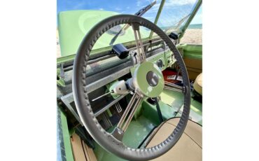Land-rover-Series-iia-1961-Green-Beige-13
