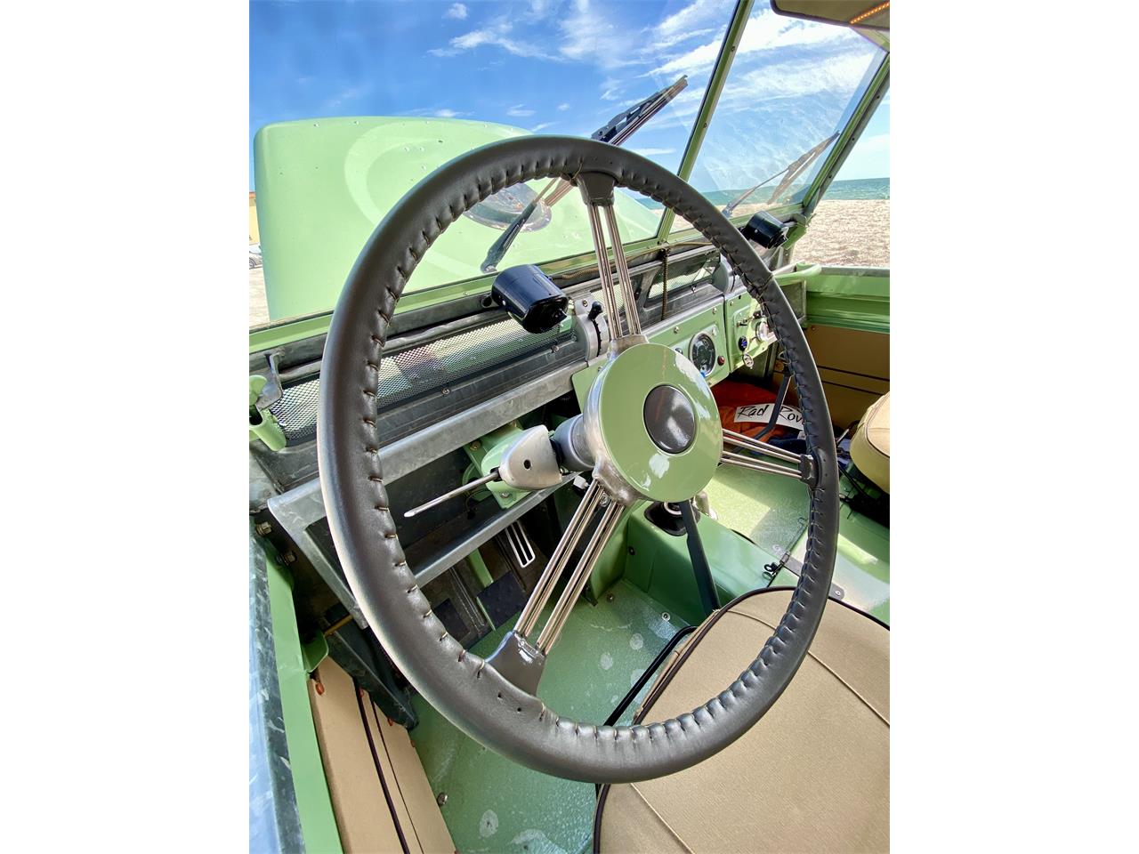 Land-rover-Series-iia-1961-Green-Beige-13