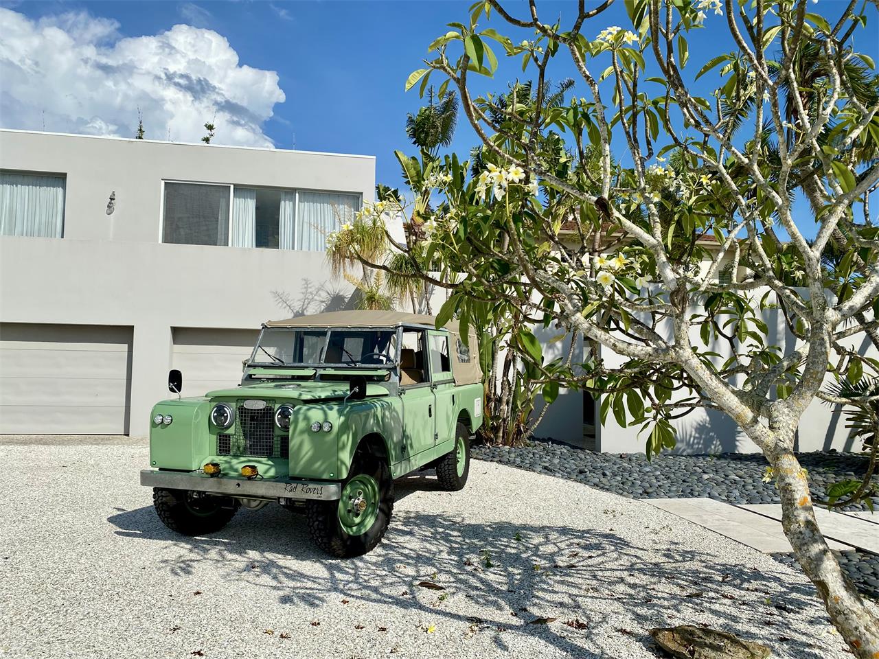 Land-rover-Series-iia-1961-Green-Beige-30