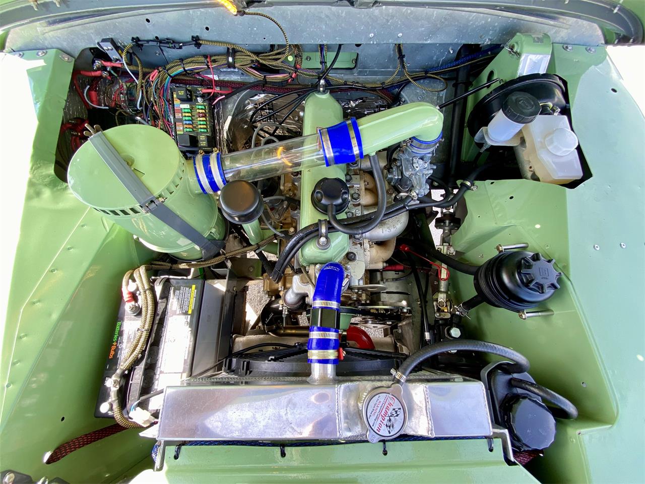 Land-rover-Series-iia-1961-Green-Beige-36