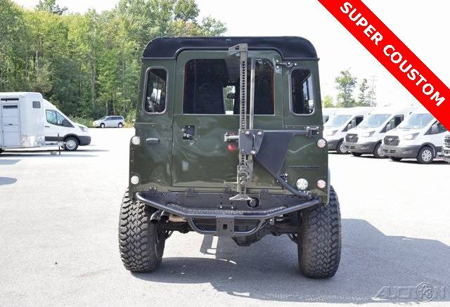Land-rover-defender-110-1992-7